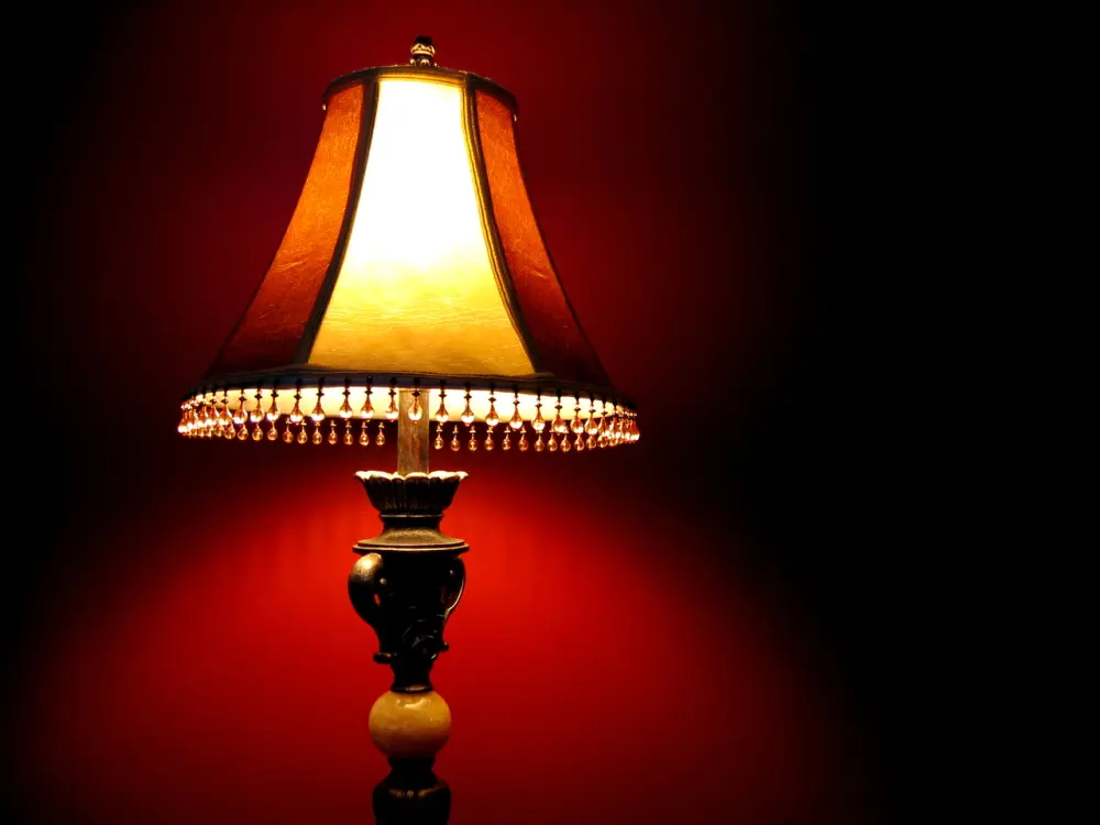 11 04 table lamp